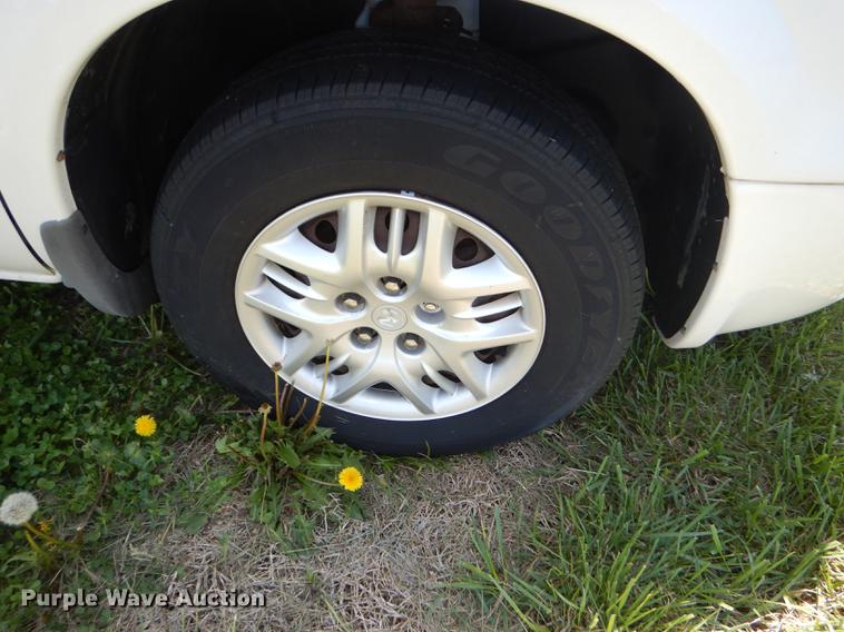 image for item DC0495 2002 Dodge Grand Caravan Sport van