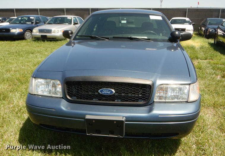 image for item DC0498 2010 Ford Crown Victoria Police Interceptor