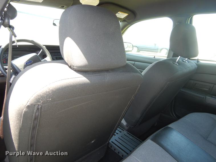 image for item DC0498 2010 Ford Crown Victoria Police Interceptor