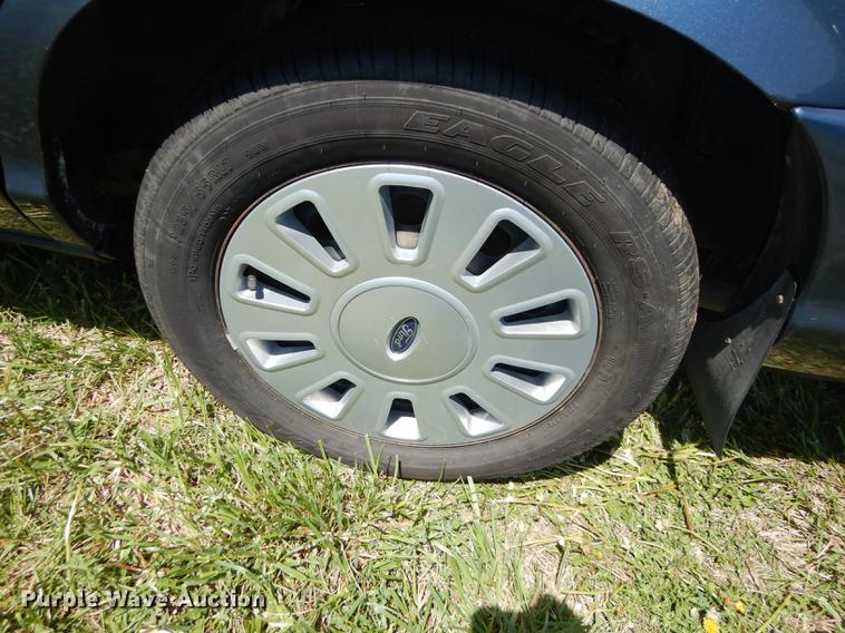 image for item DC0498 2010 Ford Crown Victoria Police Interceptor