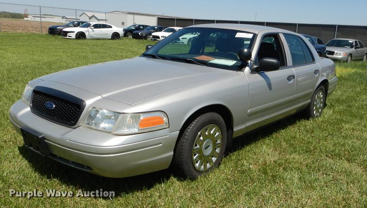 image for item DC0499 2005 Ford Crown Victoria Police Interceptor