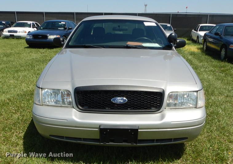 image for item DC0499 2005 Ford Crown Victoria Police Interceptor