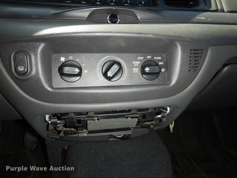 image for item DC0499 2005 Ford Crown Victoria Police Interceptor