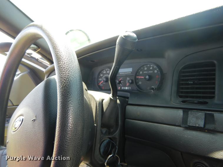 image for item DE1610 2006 Ford Crown Victoria Police Interceptor