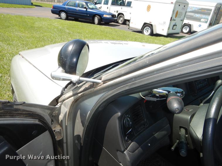 image for item DE1610 2006 Ford Crown Victoria Police Interceptor