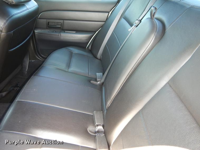 image for item DE1611 2006 Ford Crown Victoria