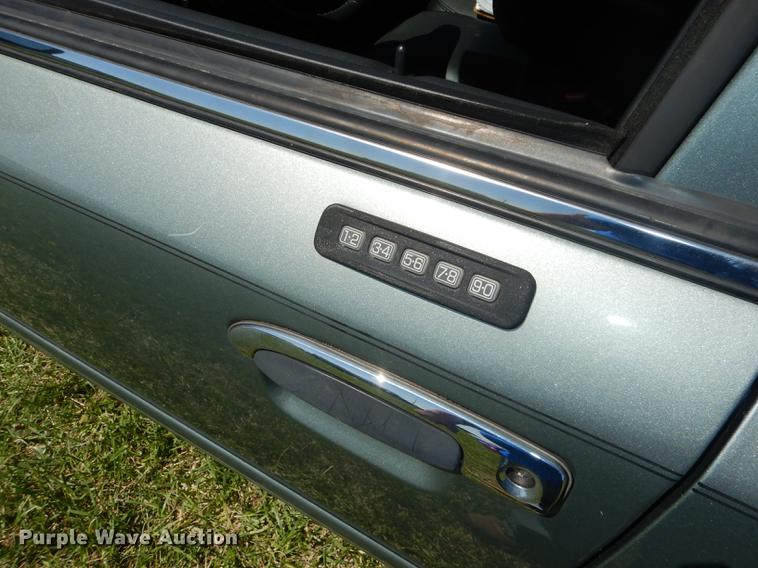 image for item DE1611 2006 Ford Crown Victoria