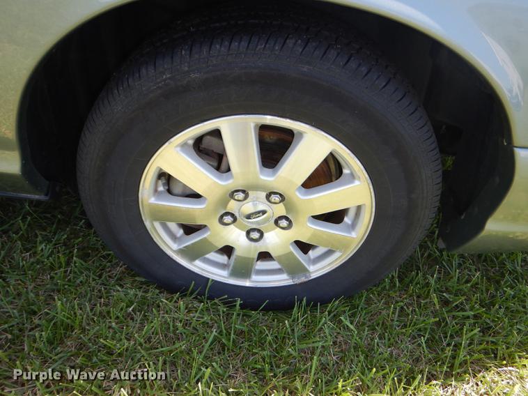 image for item DE1611 2006 Ford Crown Victoria