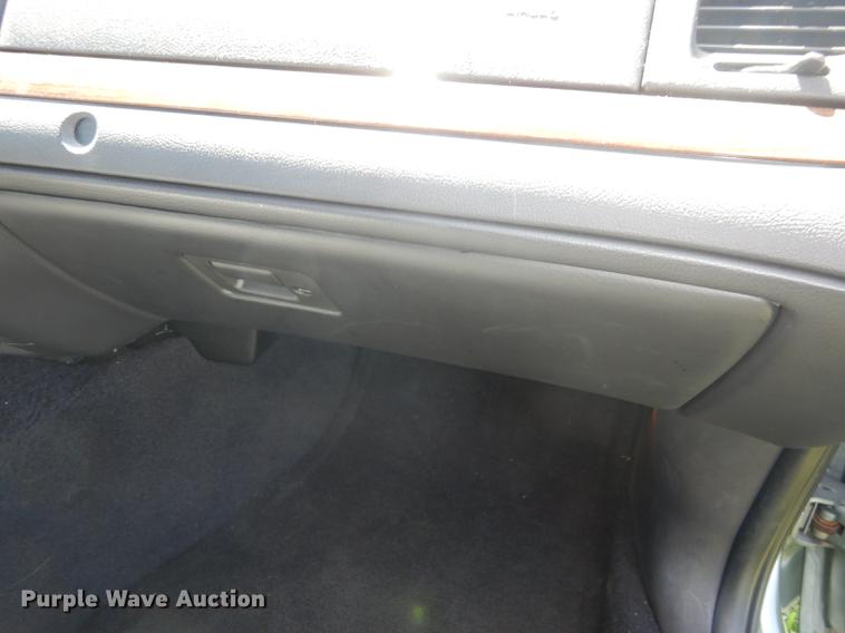 image for item DE1611 2006 Ford Crown Victoria