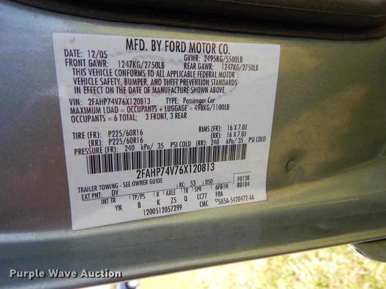 image for item DE1611 2006 Ford Crown Victoria