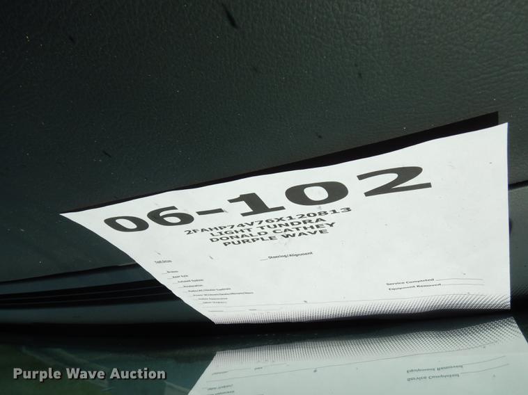 image for item DE1611 2006 Ford Crown Victoria