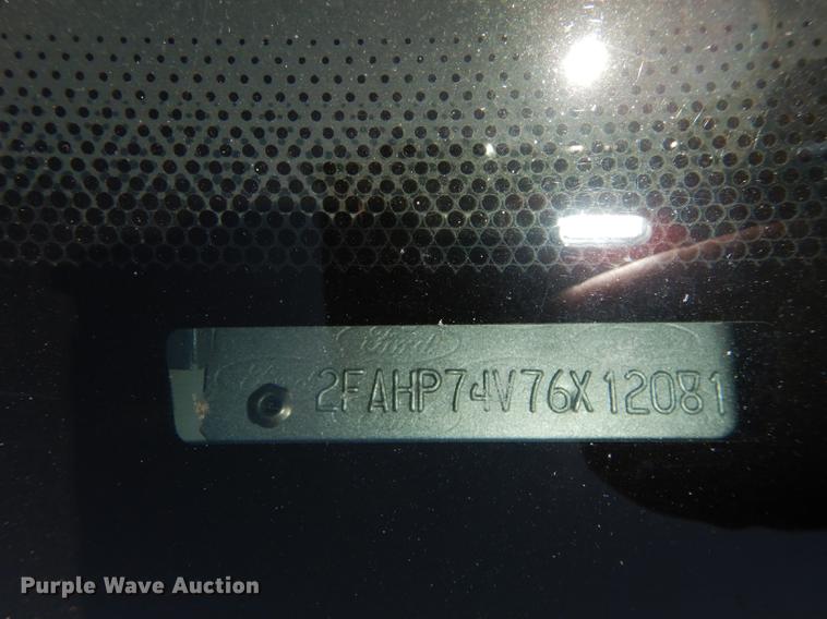 image for item DE1611 2006 Ford Crown Victoria