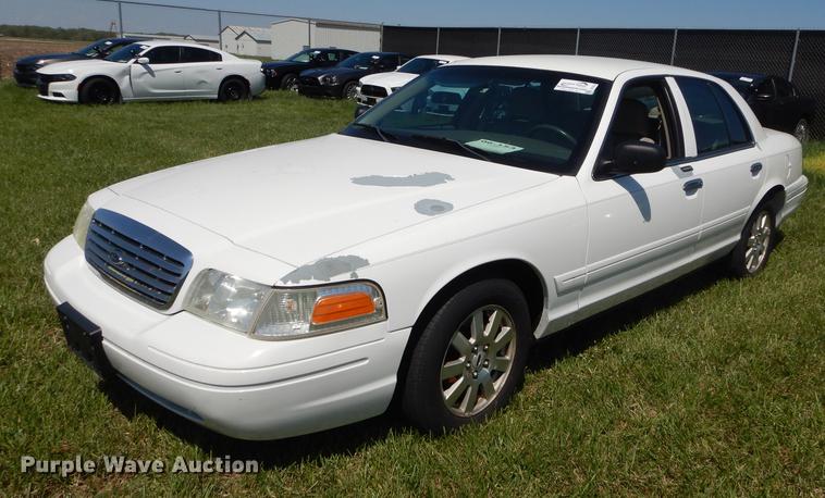 image for item DE1612 2006 Ford Crown Victoria