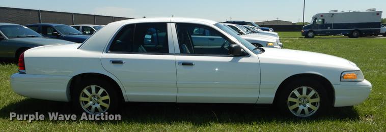 image for item DE1612 2006 Ford Crown Victoria