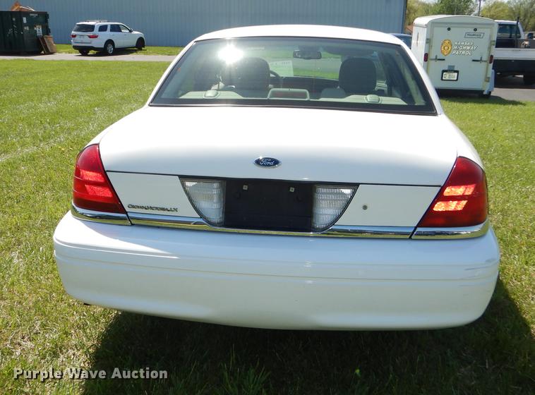 image for item DE1612 2006 Ford Crown Victoria