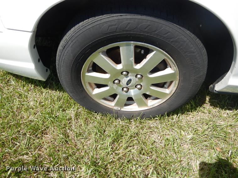 image for item DE1612 2006 Ford Crown Victoria