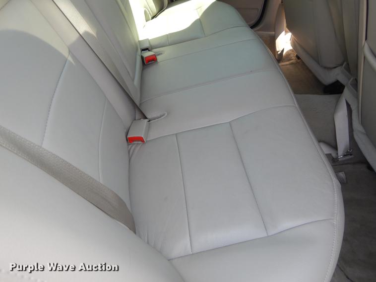 image for item DE1612 2006 Ford Crown Victoria