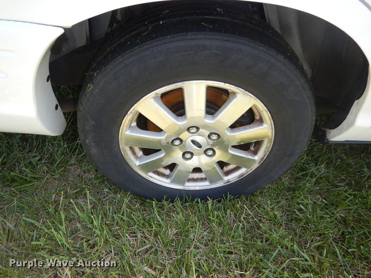 image for item DE1612 2006 Ford Crown Victoria