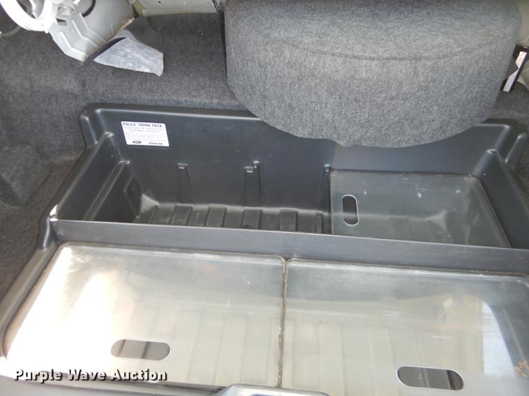 image for item DE1612 2006 Ford Crown Victoria