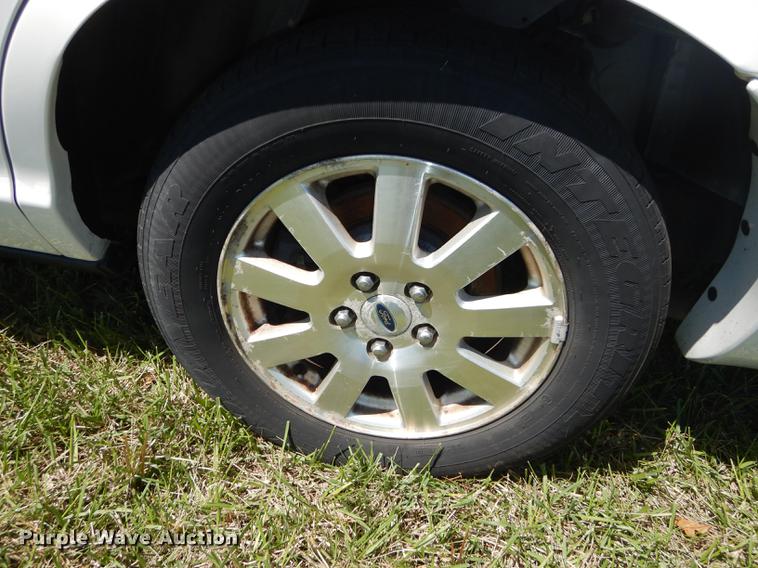 image for item DE1612 2006 Ford Crown Victoria