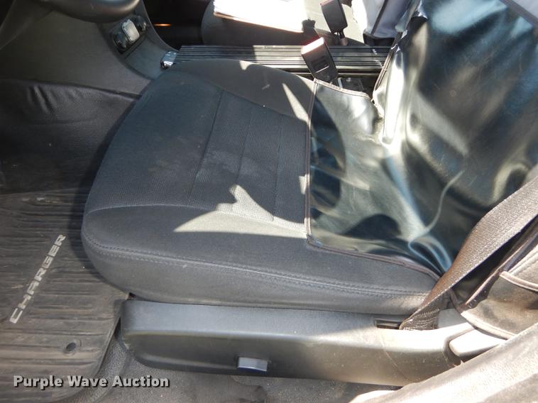 image for item DE1615 2013 Dodge Charger Police