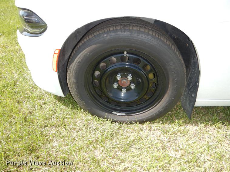 image for item DE1620 2016 Dodge Charger Police