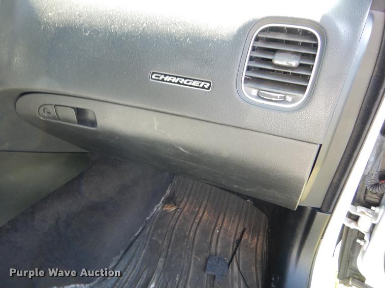 image for item DE1620 2016 Dodge Charger Police