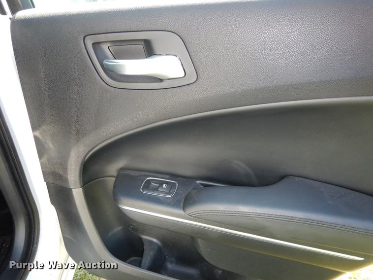 image for item DE1620 2016 Dodge Charger Police