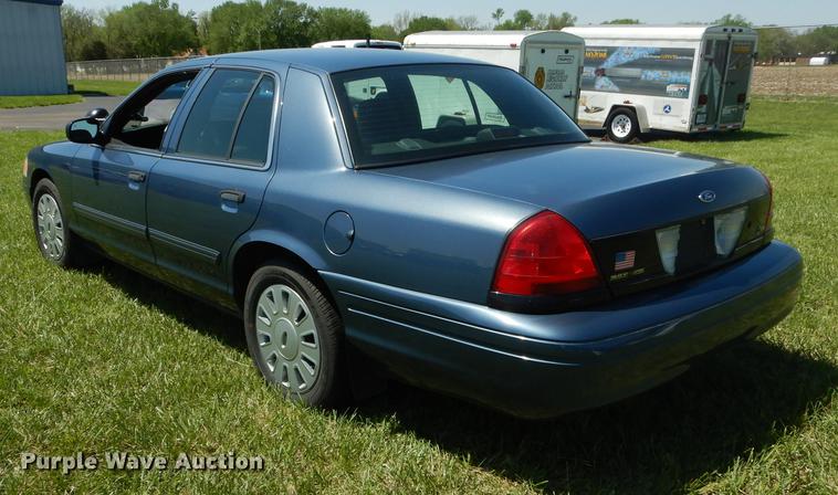 image for item DE1621 2010 Ford Crown Victoria Police Interceptor