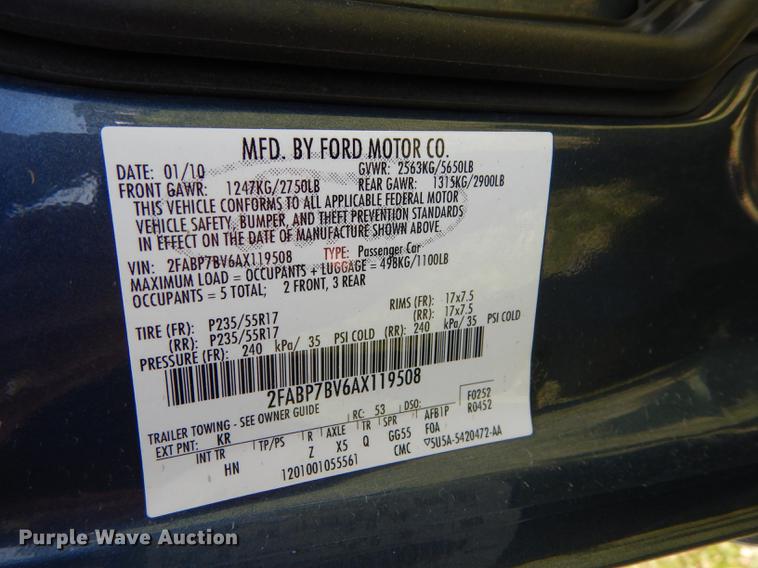 image for item DE1621 2010 Ford Crown Victoria Police Interceptor