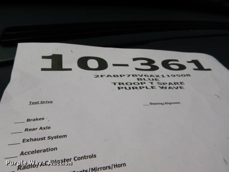 image for item DE1621 2010 Ford Crown Victoria Police Interceptor