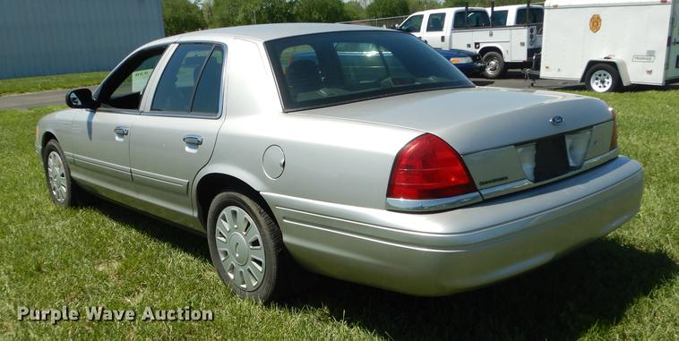 image for item DE1622 2006 Ford Crown Victoria Police Interceptor