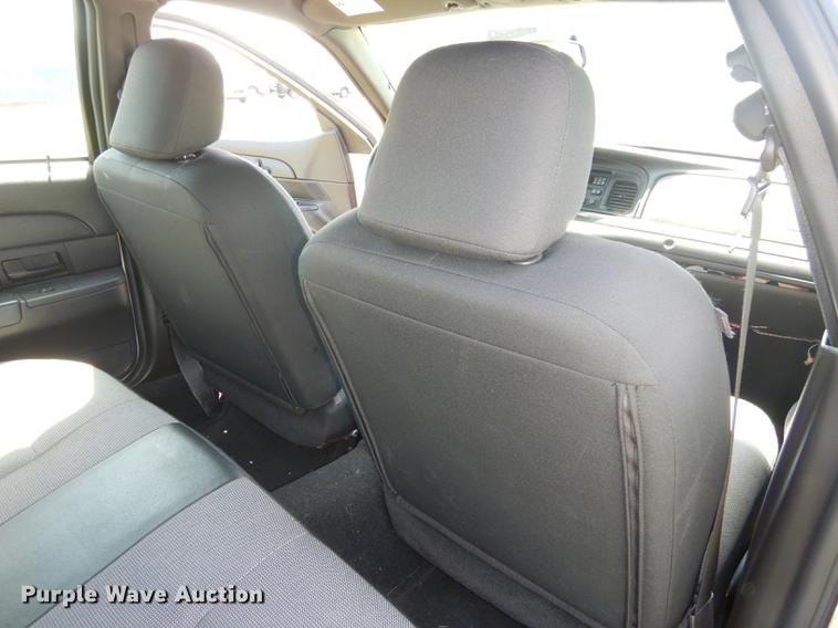 image for item DE1622 2006 Ford Crown Victoria Police Interceptor