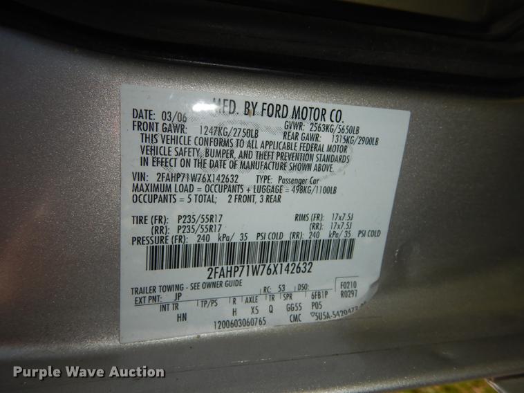 image for item DE1622 2006 Ford Crown Victoria Police Interceptor