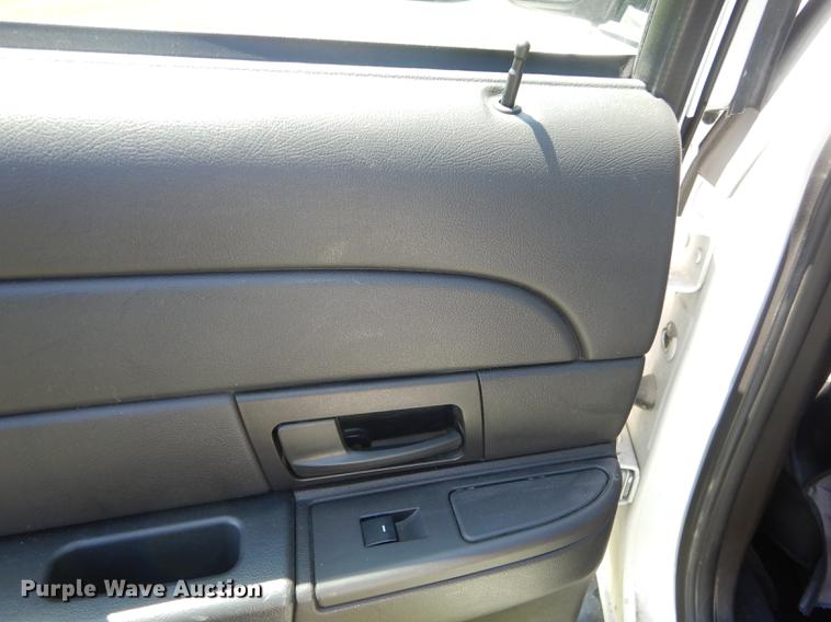 image for item DE1623 2010 Ford Crown Victoria Police Interceptor