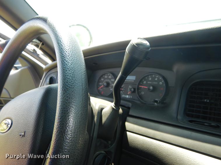 image for item DE1623 2010 Ford Crown Victoria Police Interceptor