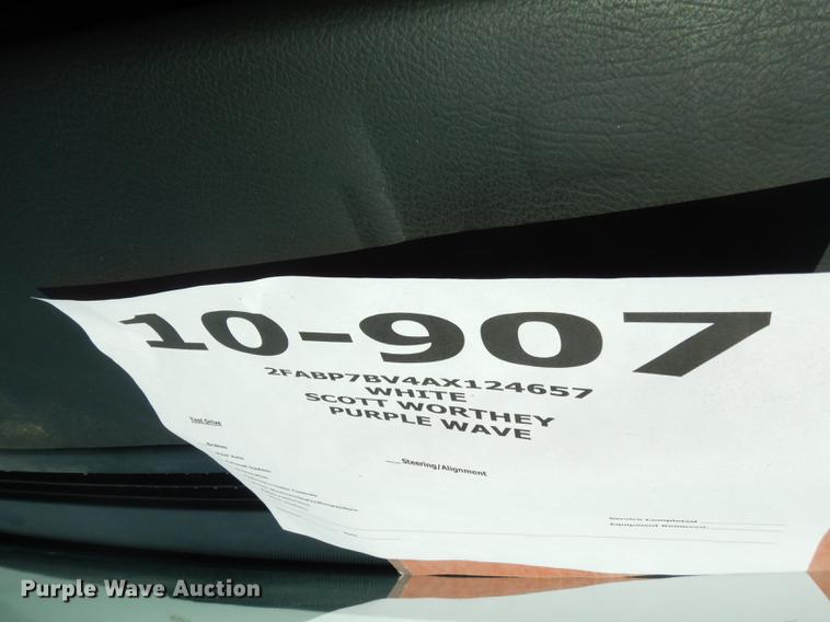 image for item DE1623 2010 Ford Crown Victoria Police Interceptor