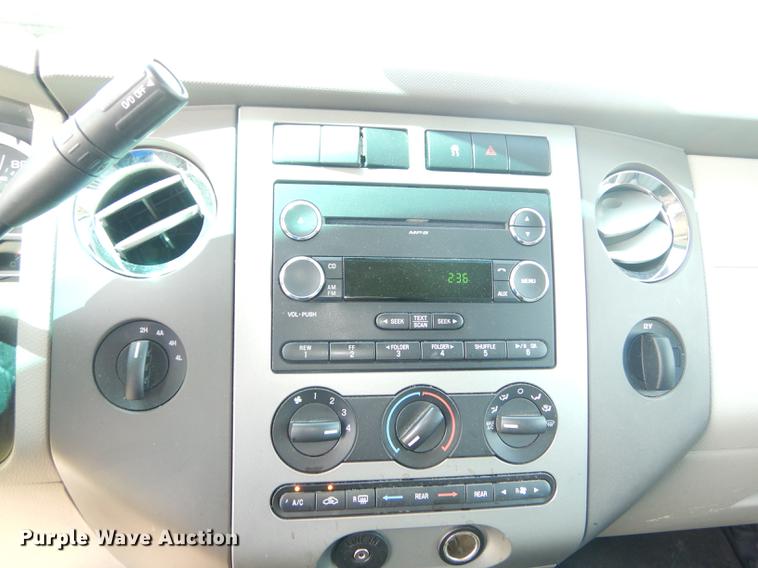 image for item DE1626 2008 Ford Expedition SUV