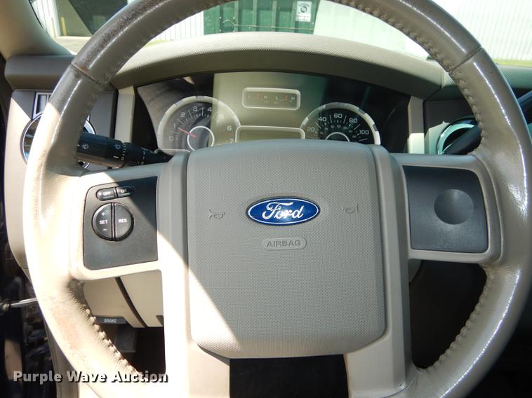image for item DE1626 2008 Ford Expedition SUV