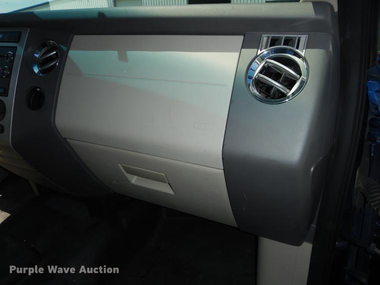image for item DE1626 2008 Ford Expedition SUV