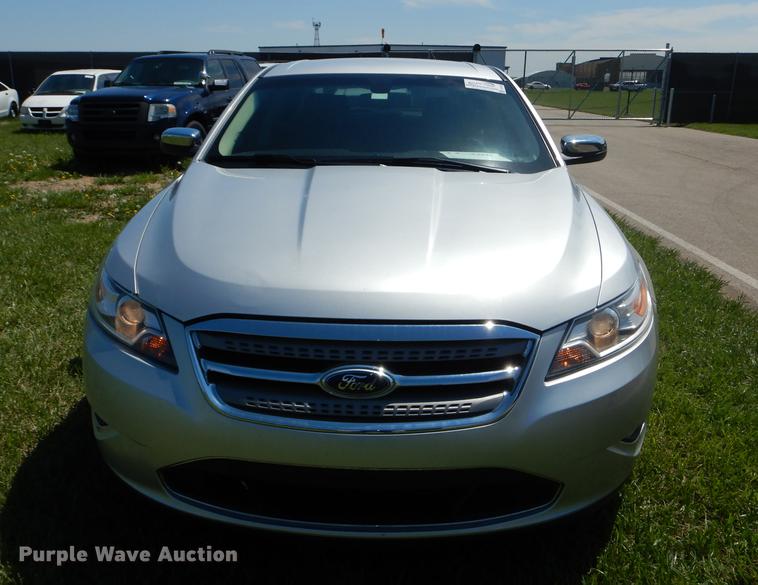 image for item DE1627 2011 Ford Taurus Limited