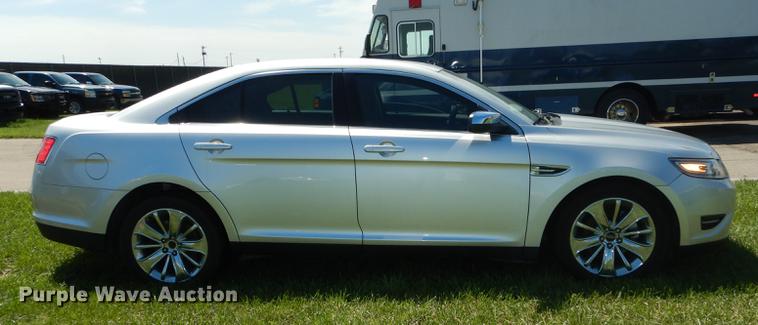 image for item DE1627 2011 Ford Taurus Limited
