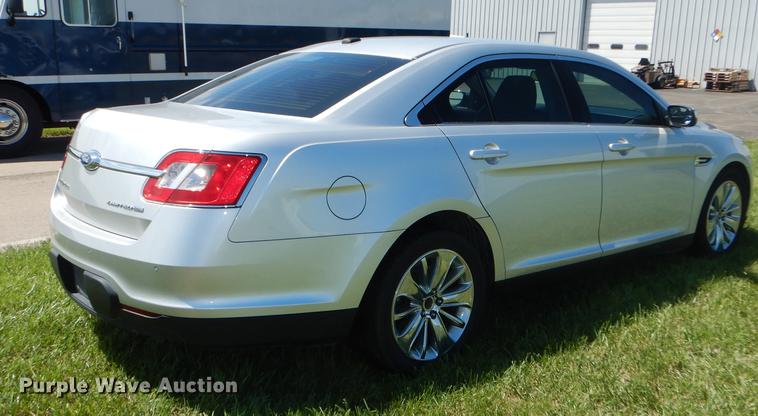 image for item DE1627 2011 Ford Taurus Limited