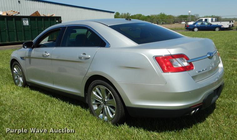 image for item DE1627 2011 Ford Taurus Limited