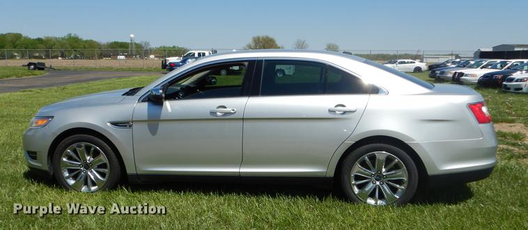 image for item DE1627 2011 Ford Taurus Limited