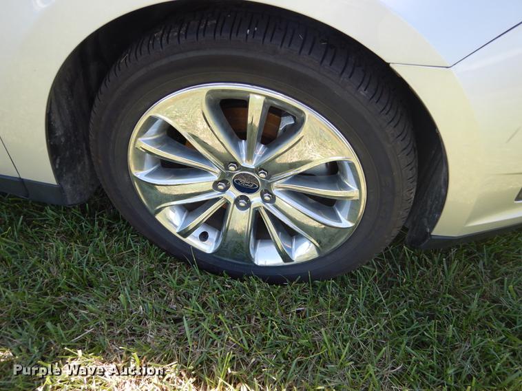 image for item DE1627 2011 Ford Taurus Limited