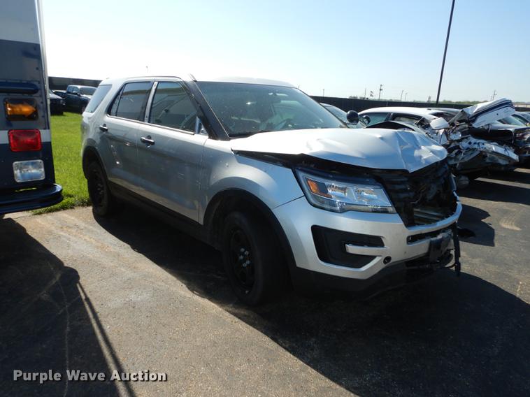 image for item DE1628 2016 Ford Explorer Police Interceptor SUV