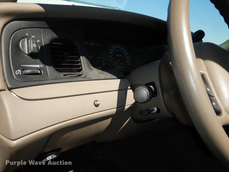 image for item DE1632 2004 Ford Crown Victoria Police Interceptor