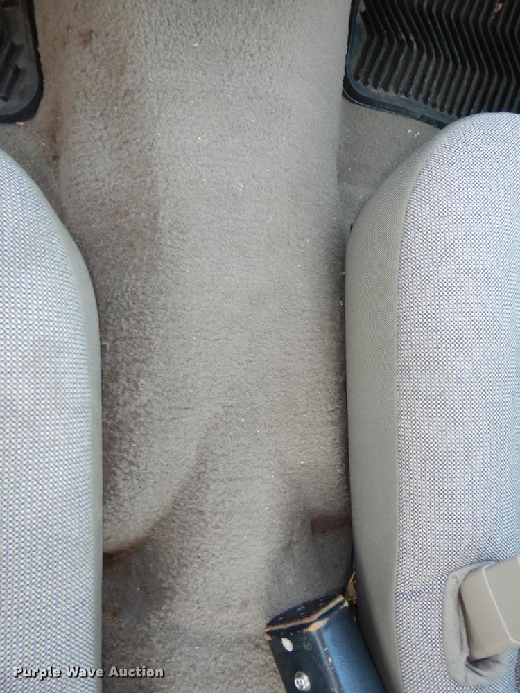 image for item DE1632 2004 Ford Crown Victoria Police Interceptor