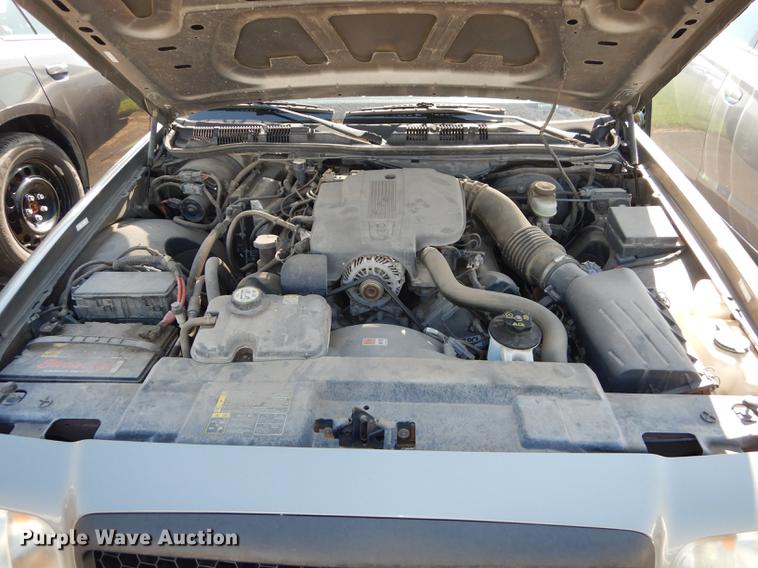 image for item DE1632 2004 Ford Crown Victoria Police Interceptor